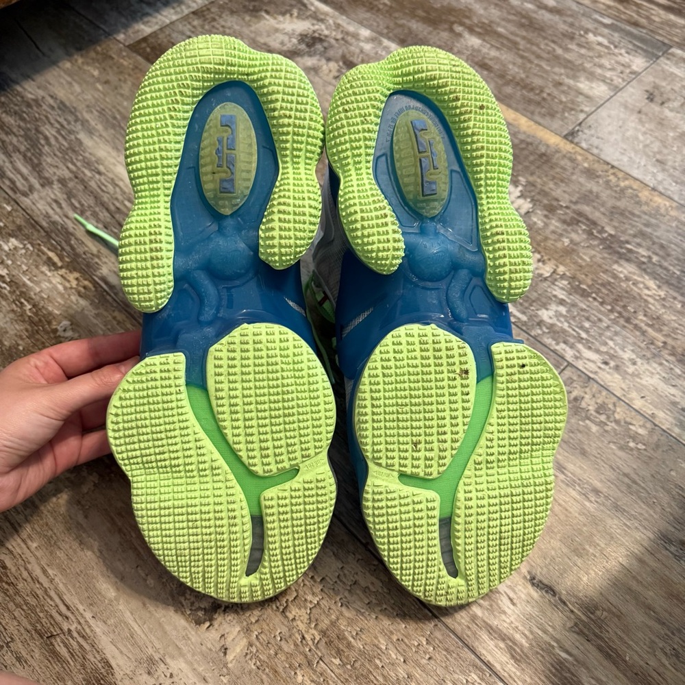 Men’s Nike LeBron 19 Dutch Blue Pomegranate Lime Sneakers - Picture 6 of 6